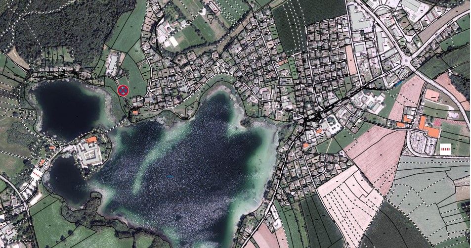 Beidseitiges absolutes Halteverbot von der Ausfahrt Feldstraße bis zur Weinbergstraße 78 Sperrung Parkplatz Kloster Seeon, Am Sportplatz 